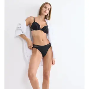 Γυναικείο σλιπάκι Triumph Comfort Allure Brazilian image-2