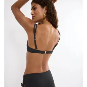 Women's swimsuit top Triumph Tropics WP image-5