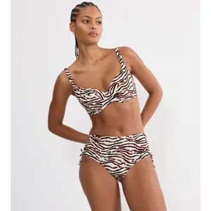 Women's swimsuit top Triumph Wild WP image-2