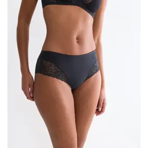 Women's panties Triumph Amourette Graphic image-2
