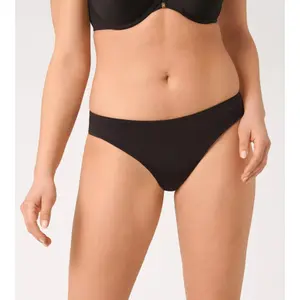 Tai-trosor för kvinnor Triumph Make-Up Essentials image-1