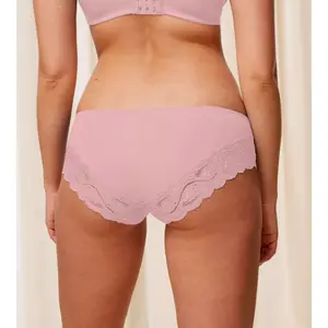 Cueca feminina Triumph Lovely Micro image-2