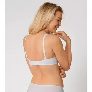 Women's bra Triumph Make-Up Essentials WP image-3