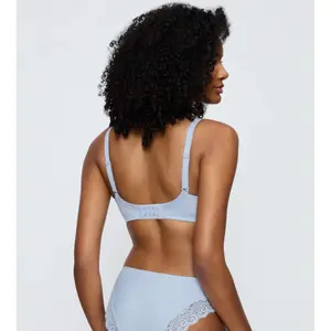 Biustonosz dla kobiet Triumph Amourette W01 image-2