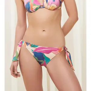 Badeanzugstrümpfe tai Frau Triumph Summer Allure image-1