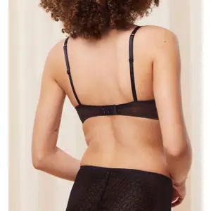 Women's bra Triumph Signature Sheer WHP image-3