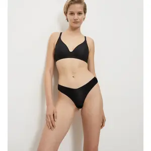 String brésilien femme Triumph Harmony Spotlight image-1