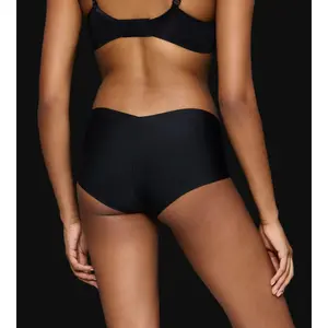 Shorty woman Triumph Make-Up Illusion EX image-1