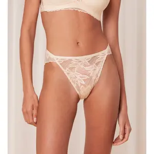 Női tanga Triumph Amourette Charm Delight Highleg image-1