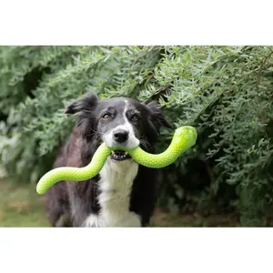 Comederos para perros de caucho termoplástico Trixie Snack-Snake image-1