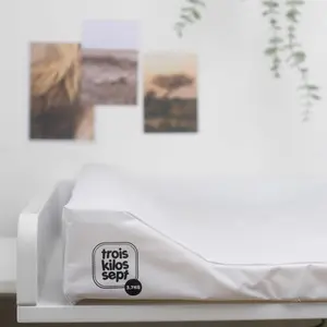Waterproof changing mat Trois Kilos Sept image-1