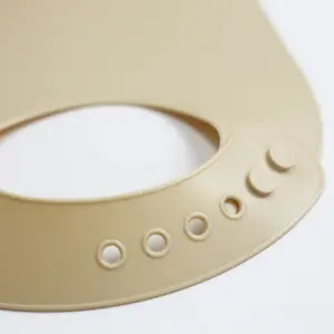 Silicone bib Trois Kilos Sept image-1