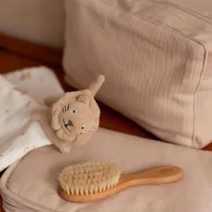 Health booklet cover Trois Kilos Sept Tam Tam image-1