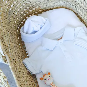 Gorro de nacimiento para bebé Trois Kilos Sept image-1