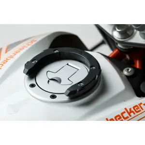 Tankring SW-Motech EVO KTM Duke 390 (13-16) image-0