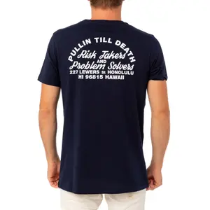 T-Shirt Pull-in risk image-1