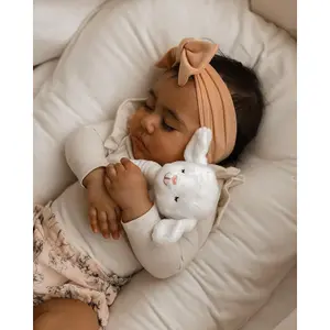 Lamb plush rattle Twistshake image-2