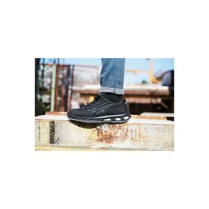 Safety shoes U-Power Carbon image-1