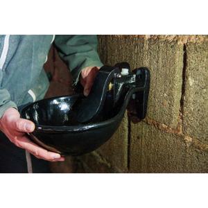 Abreuvoir pour bovins à palette en fonte XL Ukal image-1