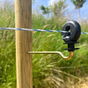 Isolateurs pour clôture électrique écarteurs Ukal Elite (x10) image-1