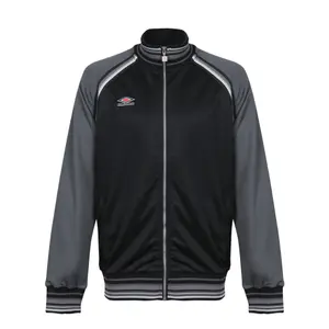 Chaqueta de chándal Umbro Monogram image-0