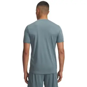 Camiseta Under Armour Challenger image-1