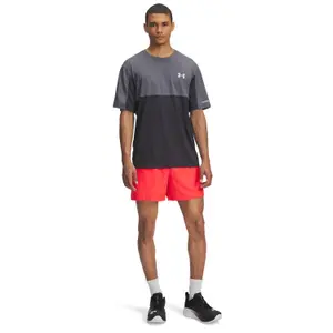 Short Under Armour Launch image-1