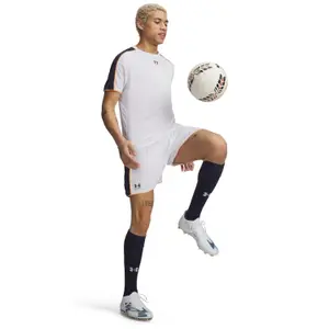 Short Under Armour Challenger Train image-1