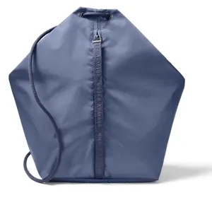 Dámská taška Under Armour Essentials image-0