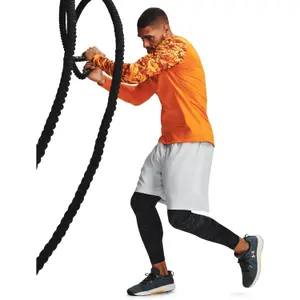 Short Under Armour Woven Graphic image-4
