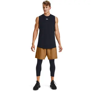 Corto Under Armour Woven Graphic image-1