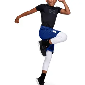 Boy's shorts Under Armour Prototype Logo image-3