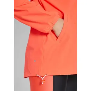 Anorak de mujer Under Armour RECOVER™ Woven image-4