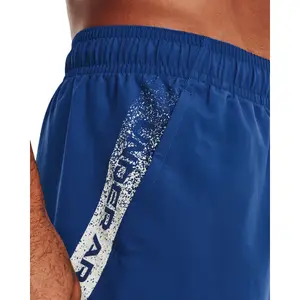 Pantalón corto estampados Under Armour image-5