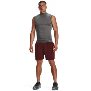 Short tissé à motif Under Armour image-2