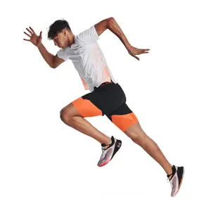 Pantaloncini 2-in-1 in tessuto Under Armour Vanish Sts image-3