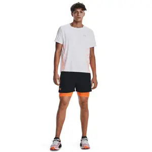 Pantaloncini 2-in-1 in tessuto Under Armour Vanish Sts image-0