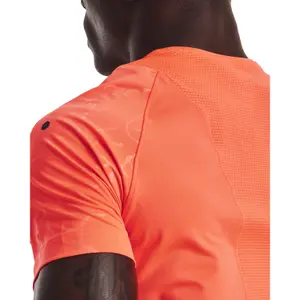 Camiseta Under Armour Rush Emboss image-4
