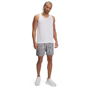 Short Under Armour Launch 7" image-1