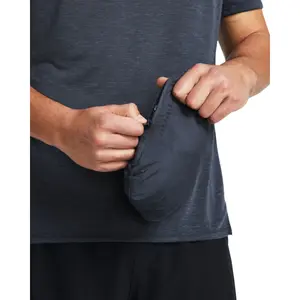 Casaco impermeável com capuz Under Armour Launch image-5