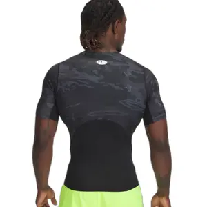 Camiseta Under Armour HeatGear image-1