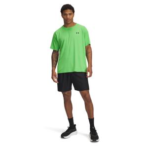 1383356-005-pantalon-corto-under-armour-techtm-woven-wordmark-negro-verde-cibernetico