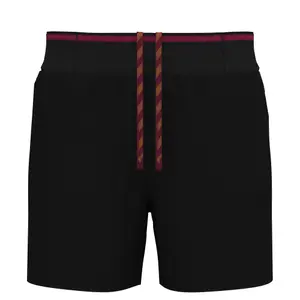 Short Under Armour Launch image-0