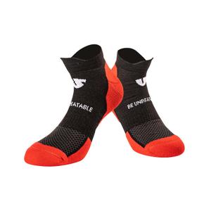 uswcs03-noir-rouge-socks-under-shield-comfy-black-red