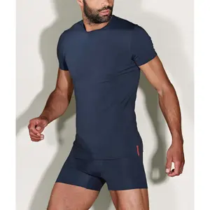 T-shirt Undiemeister Slim Fit image-1
