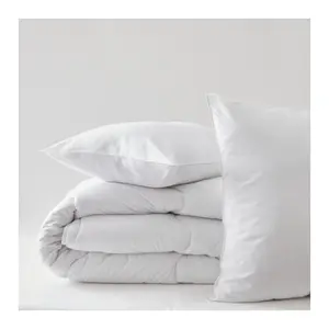 Extra-warm comforter and 2 anti-mite pillows Univers Décor Confort Soft & Care image-0