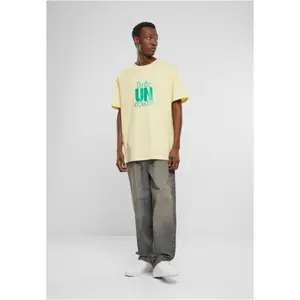 T-shirt Upscale Do The Unexpected image-2