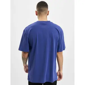 T-shirt Urban Classics tall image-1