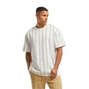 Printed T-shirt Urban Classics pinstripe image-0