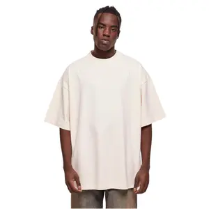 T-shirt Urban Classics Huge image-1